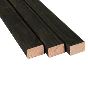 Douglas balk 45x70 mm geschaafd zwart gedompeld