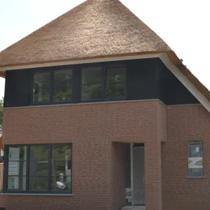 Gevelsteen Roodpaars HV WF